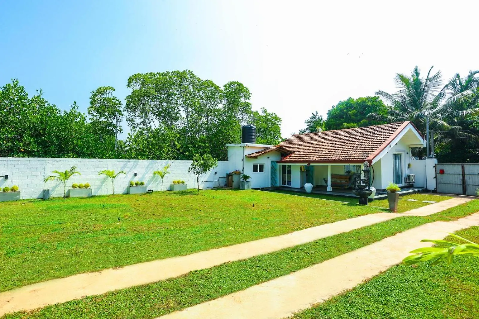 Mangrove Lagoon Villa Negombo