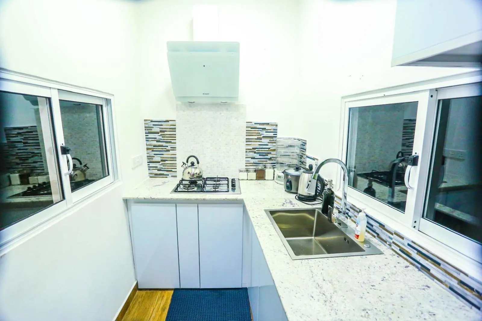 Mangrove Lagoon Villa Negombo 0*,  Sri Lanka